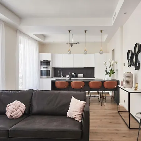 Rue D'antibes Appartement *
